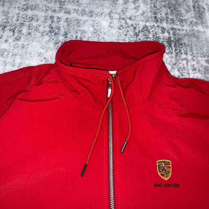Conjunto Aimé Leon Dore x Porsche Nylon Track Red