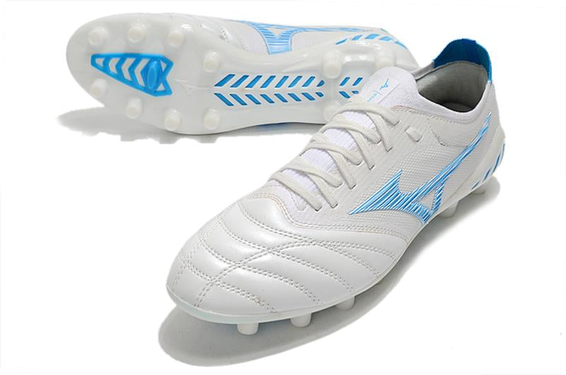 Chuteira MORELIA NEO III Campo