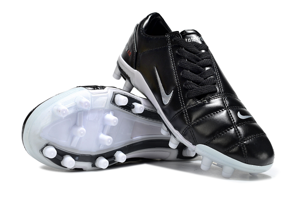 Chuteira Nike Total 90 FG