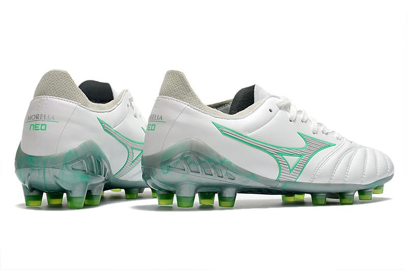 Chuteira Morelia NEO III PRO Campo