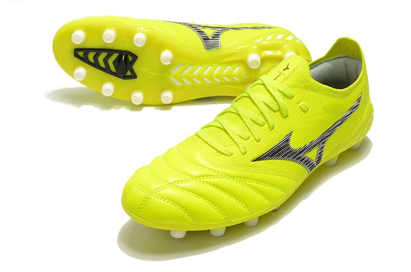 Chuteira MORELIA NEO III Campo