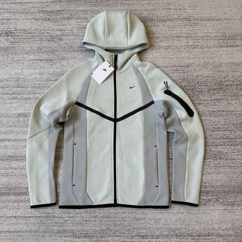 Conjunto Nike Tech Fleece Pro Wear Cinza