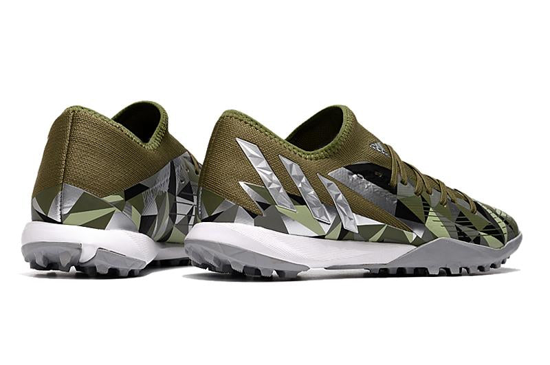 Chuteira Predator Edge 3 low Society