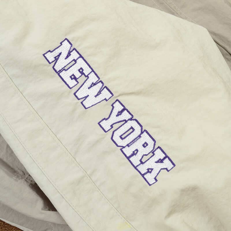 Conjunto Supreme OLD English Track White