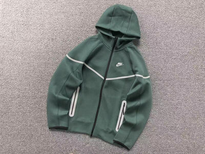 Conjunto Nike Tech Fleece Verde (Reflective)