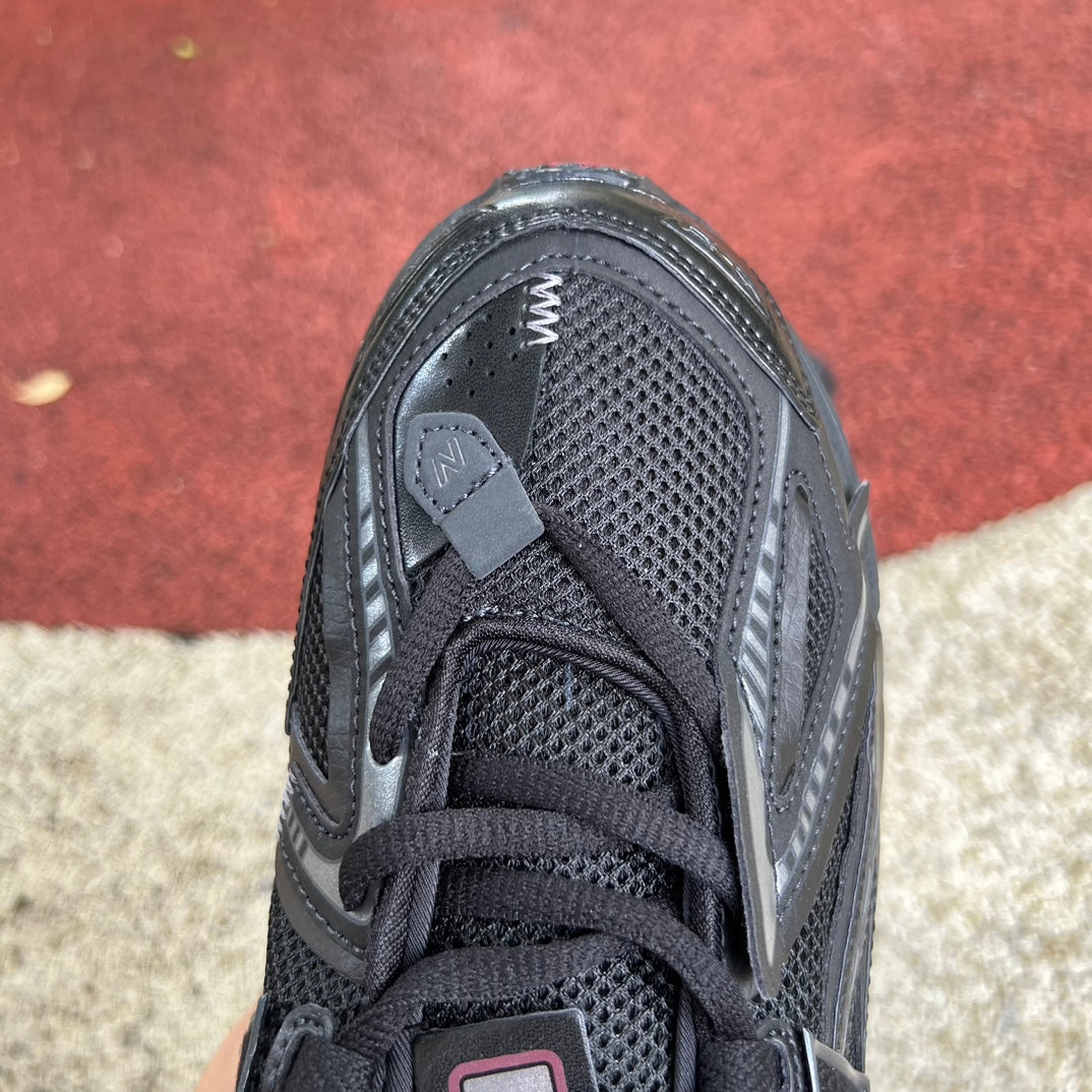 New Balance 1906A Black