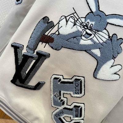 Jaqueta Louis Vuitton Bugs Bunny Varsity