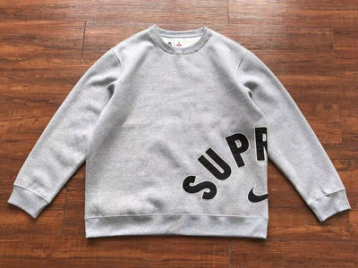Moletom Supreme Nike Arc Crewneck