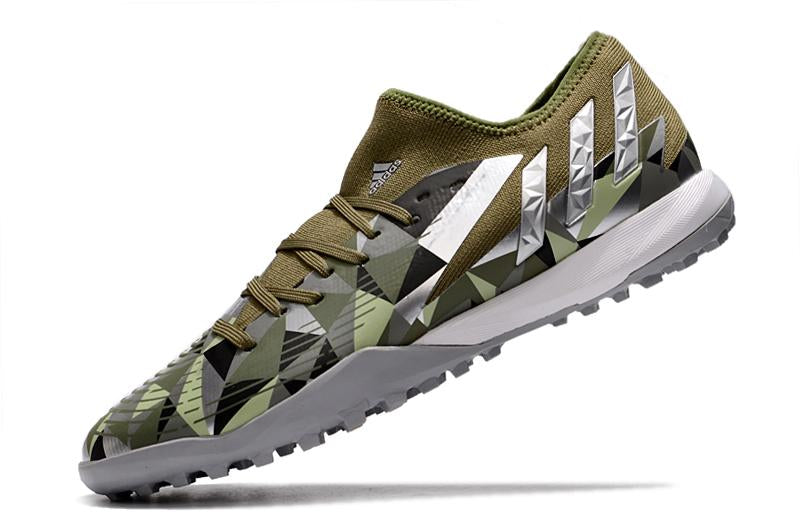 Chuteira Predator Edge 3 low Society