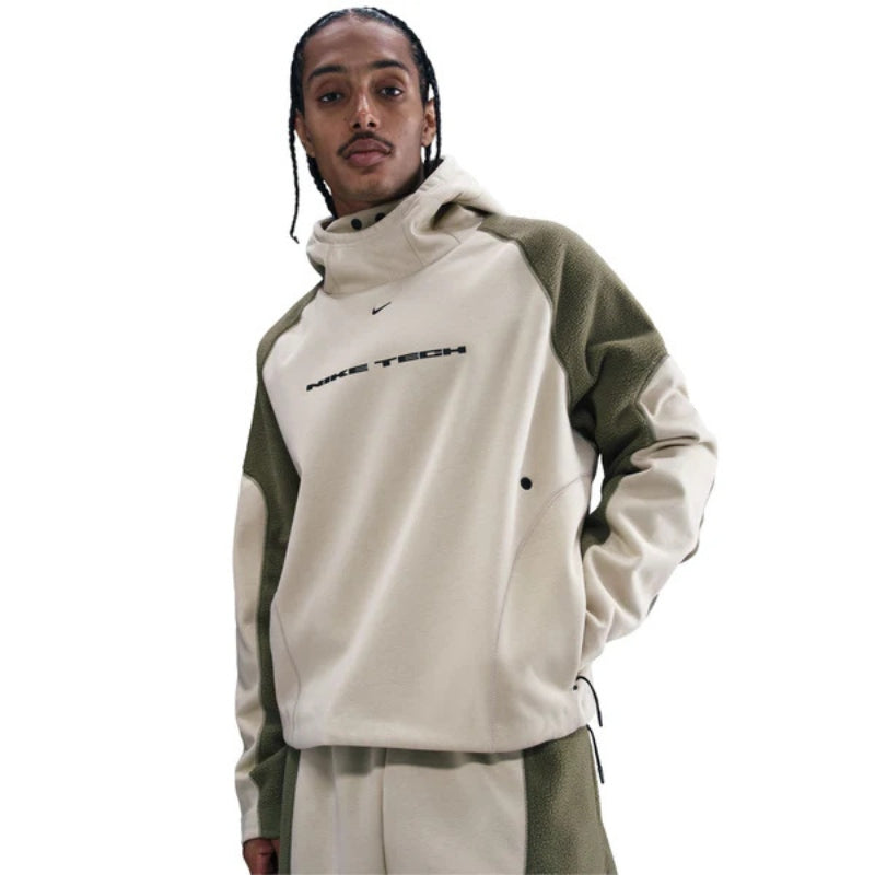 Conjunto Nike tech boreas Oversized Desert