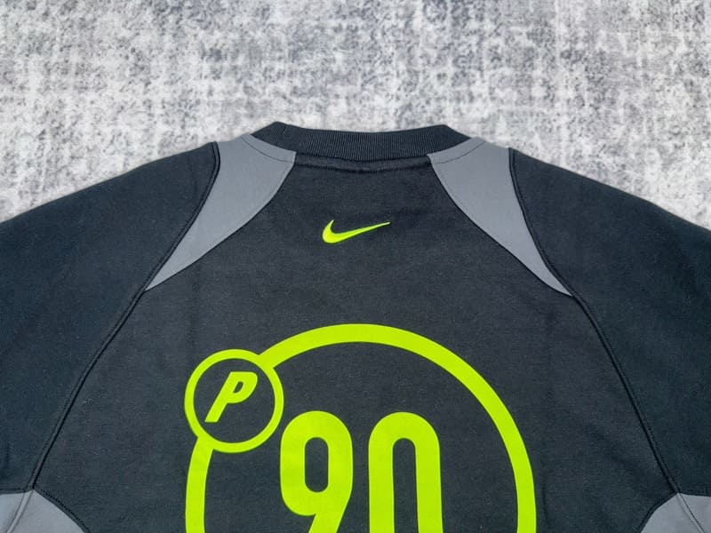 Moletom Palace x Nike Crewneck Total P90 Preta